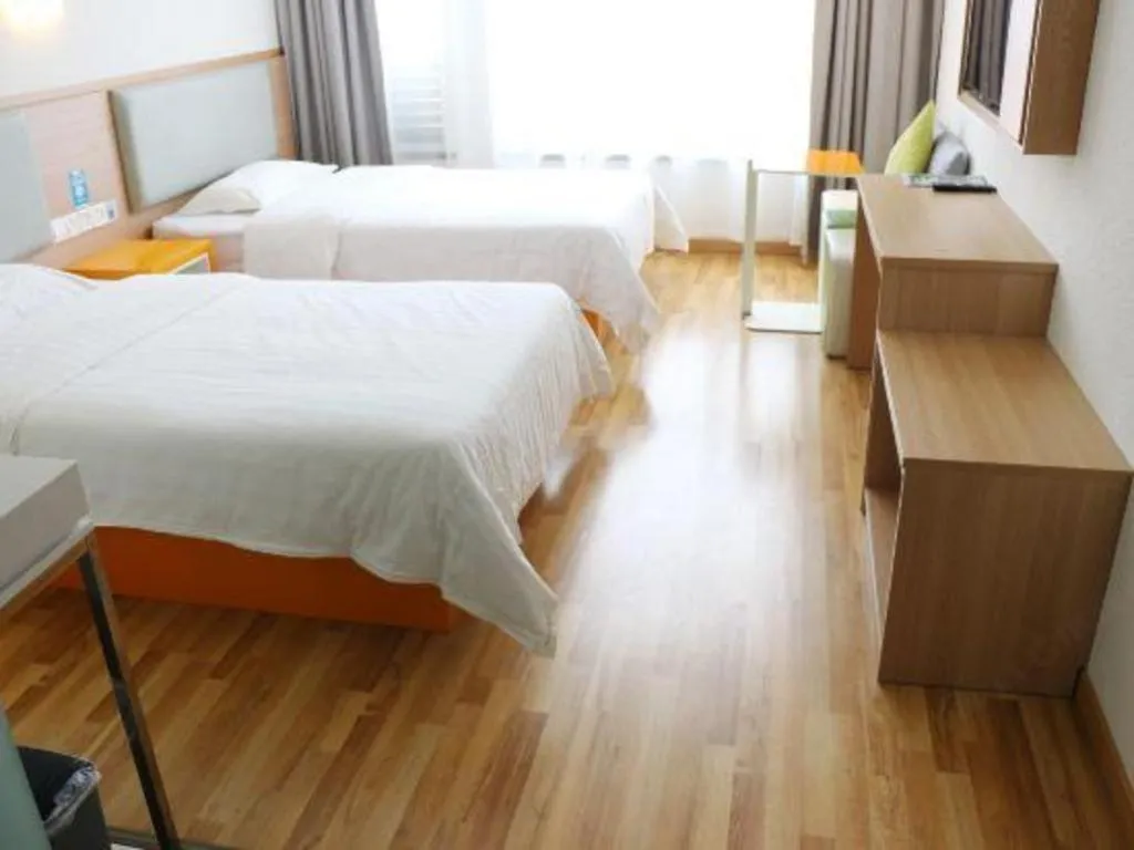 Bed in 7Days Inn Tianjin Airport NO.1 Bridge Branch