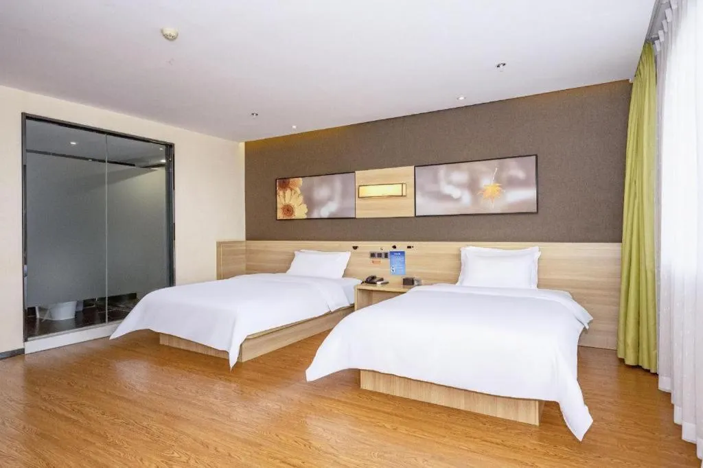 Bed in IU Hotel Chongqing Jiangbei International Airport