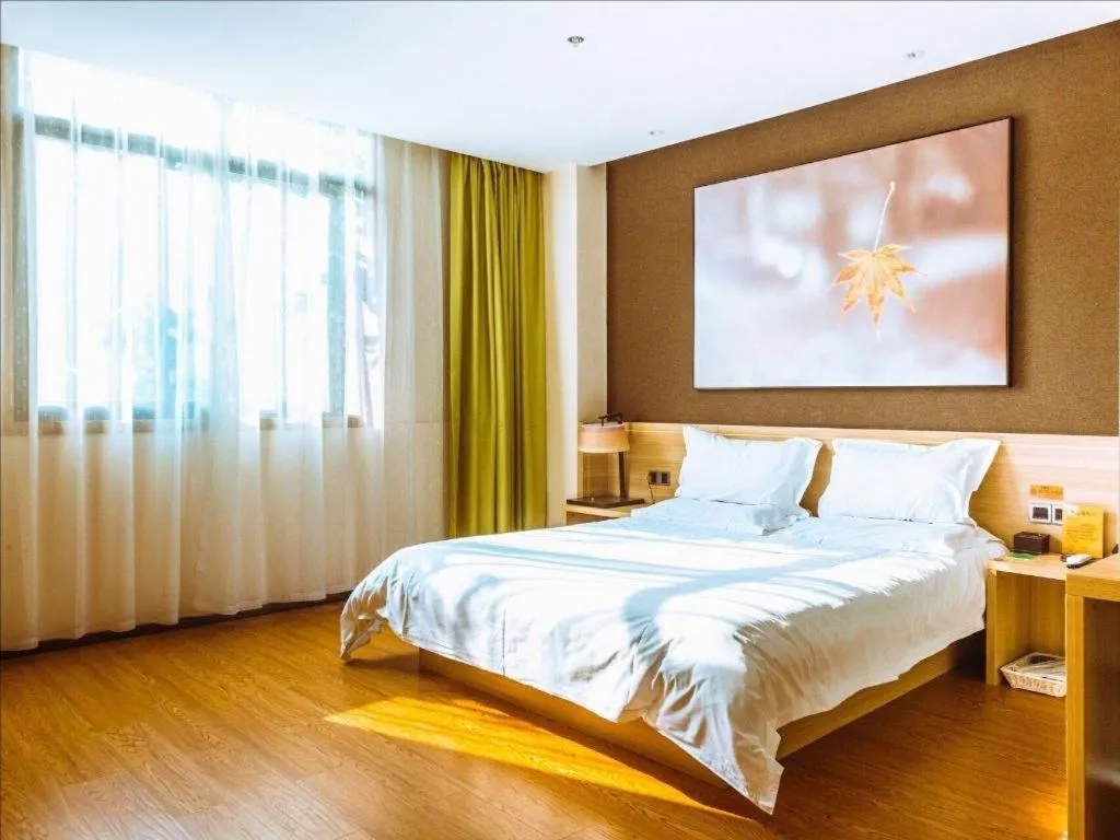 Bed in IU Hotel Chongqing Jiangbei International Airport