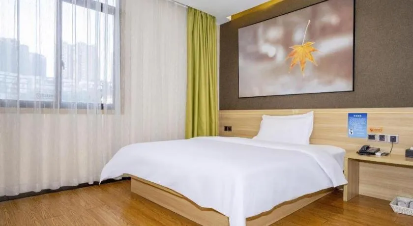 Bed in IU Hotel Chongqing Jiangbei International Airport
