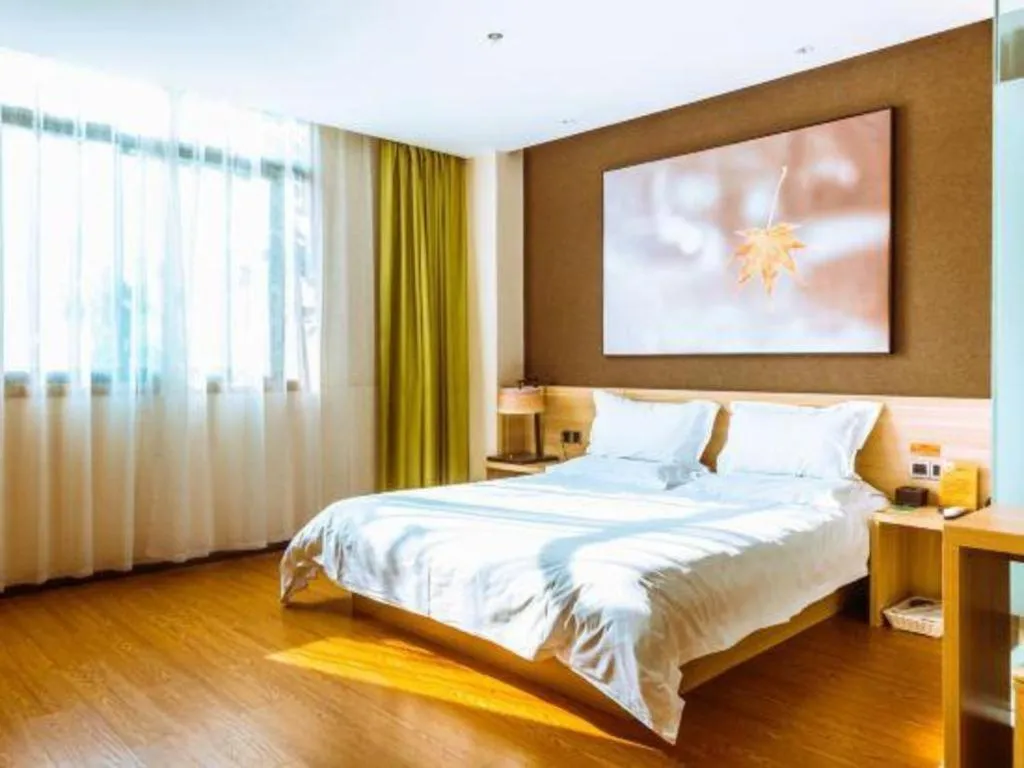 Bed in IU Hotel Chongqing Jiangbei International Airport