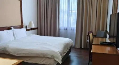 Grand City Hotel