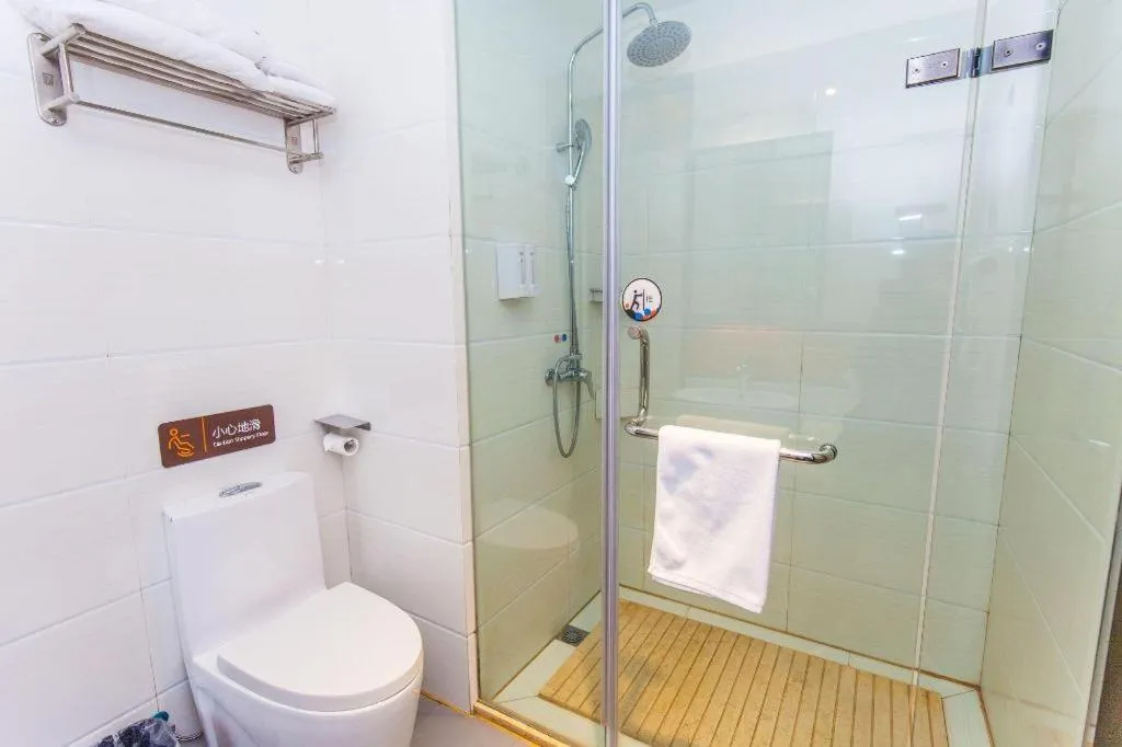 7Days Premium Yichang Railway Station East