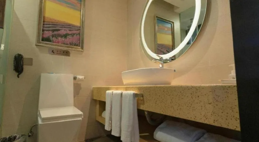 7Days Premium Yichang Railway Station East