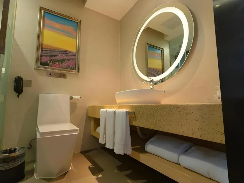 7Days Premium Yichang Railway Station East