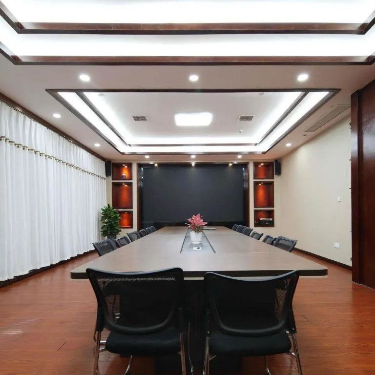 7Days Premium Yichang Railway Station East