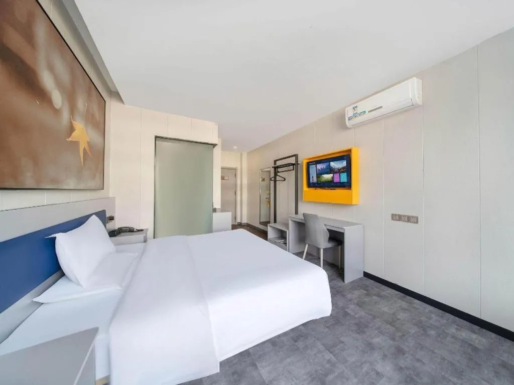 Bed in 7 Days Inn Tai'an Dongpingxi Hualian