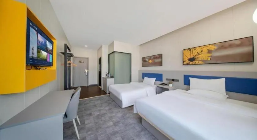 Bed in 7 Days Inn Tai'an Dongpingxi Hualian