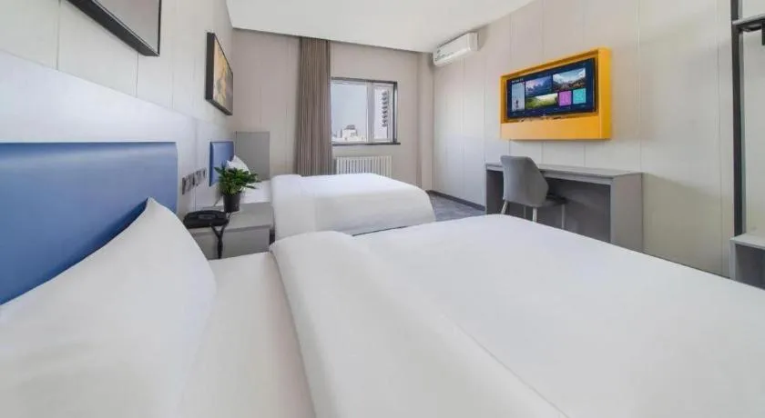 Bed in 7 Days Inn Tai'an Dongpingxi Hualian