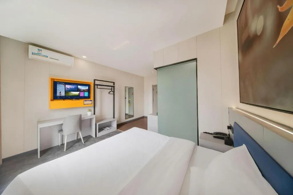 Bed in 7 Days Inn Tai'an Dongpingxi Hualian