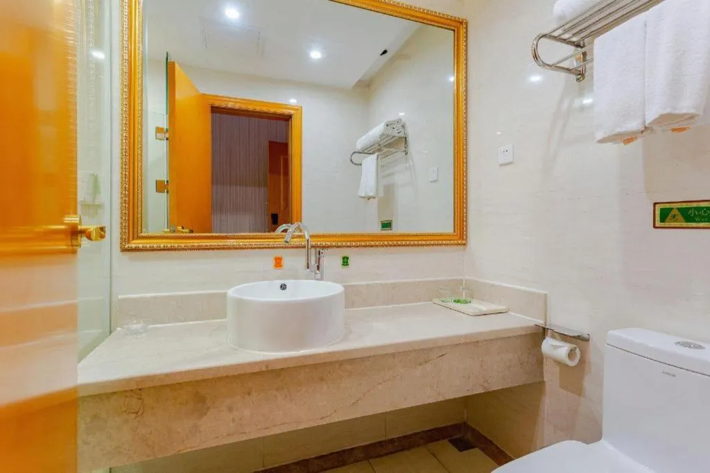 Vienna International Hotel Kunming Guangfu Road Aegean Shopping Center