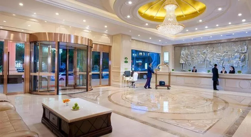 Vienna International Hotel Kunming Guangfu Road Aegean Shopping Center