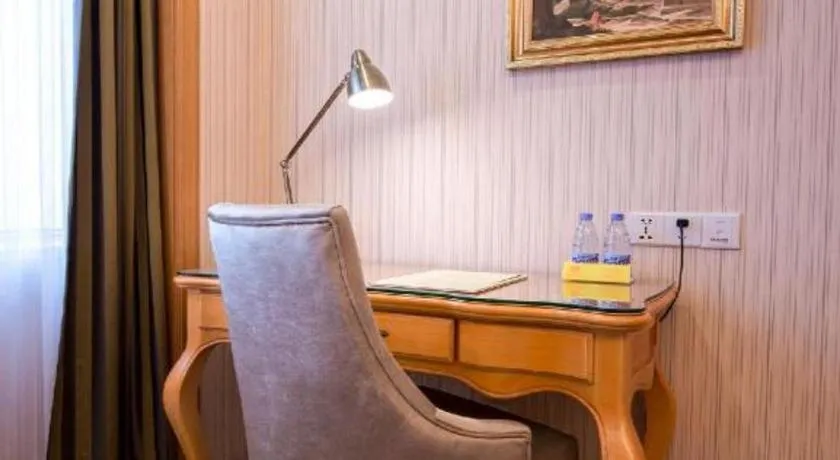 Vienna International Hotel Kunming Guangfu Road Aegean Shopping Center