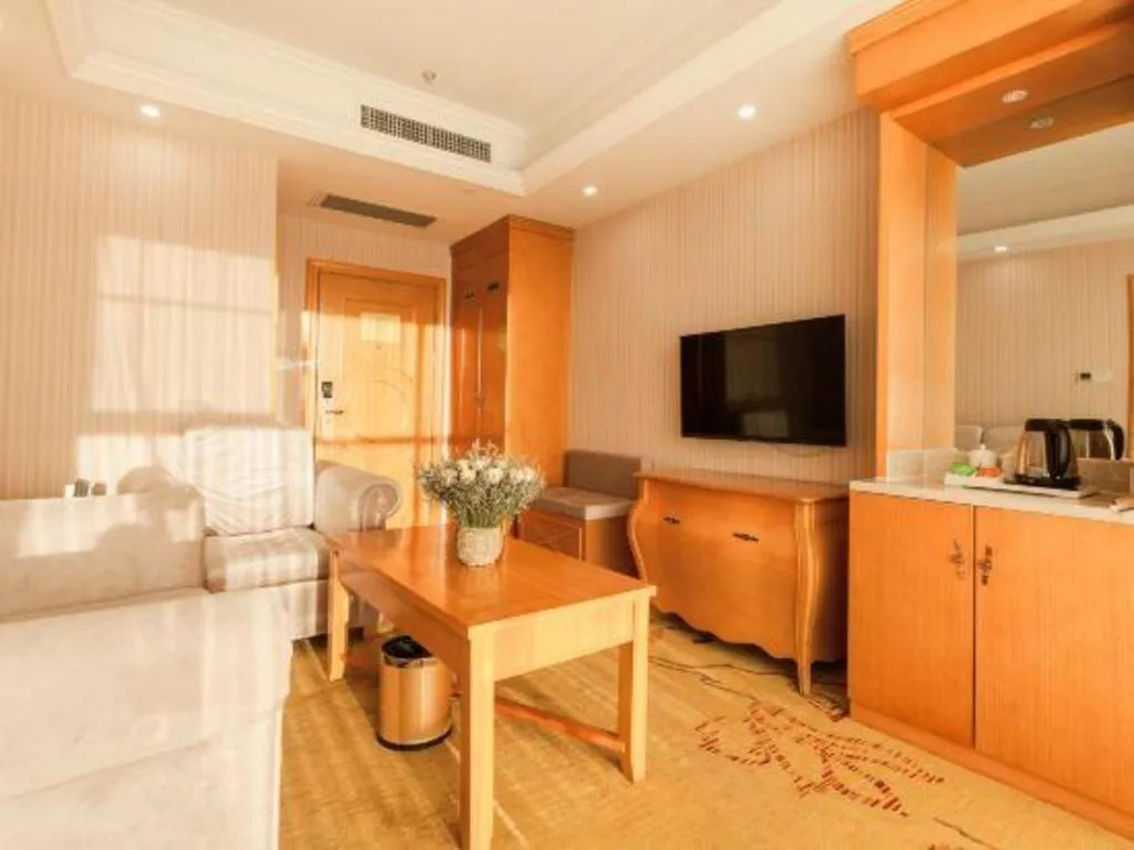 Vienna International Hotel Kunming Guangfu Road Aegean Shopping Center