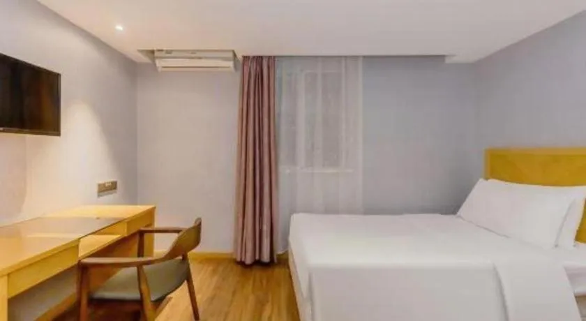 Bed in Yitel Shanghai Hongqiao Railway Station National Convention and Exhibition Center