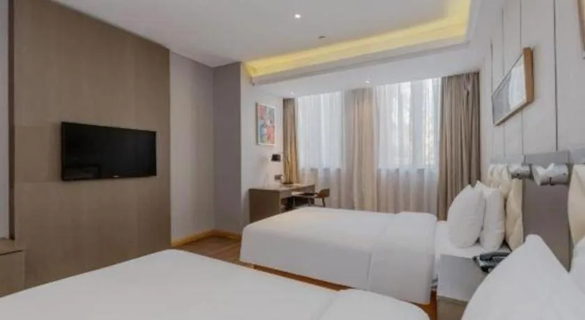 Bed in Yitel Shanghai Hongqiao Railway Station National Convention and Exhibition Center