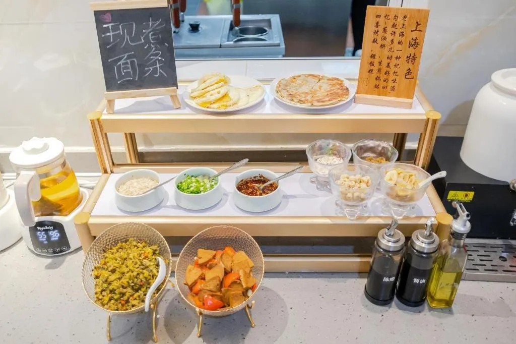 Yitel Shanghai Hongqiao Railway Station National Convention and Exhibition Center