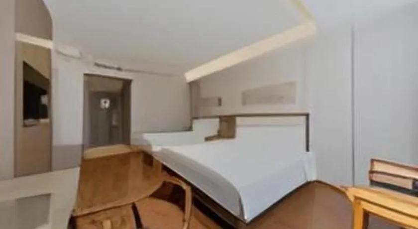 Bed in Yitel Shanghai Hongqiao Railway Station National Convention and Exhibition Center