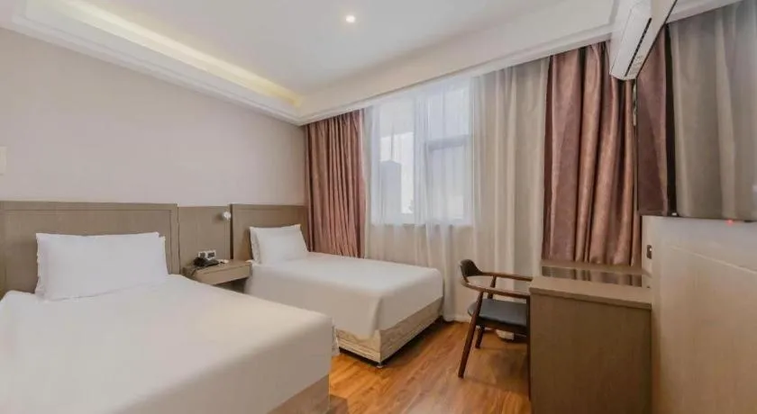 Bed in Yitel Shanghai Hongqiao Railway Station National Convention and Exhibition Center