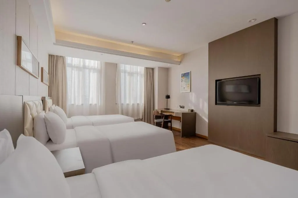 Bed in Yitel Shanghai Hongqiao Railway Station National Convention and Exhibition Center