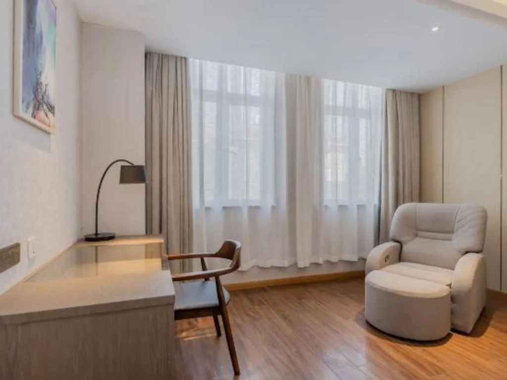 Yitel Shanghai Hongqiao Railway Station National Convention and Exhibition Center