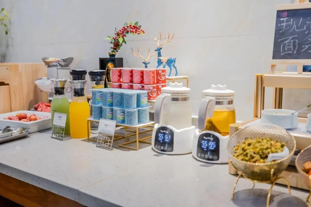 Yitel Shanghai Hongqiao Railway Station National Convention and Exhibition Center