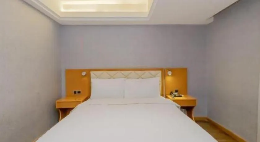 Bed in Yitel Shanghai Hongqiao Railway Station National Convention and Exhibition Center
