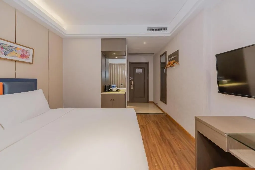 Bed in Yitel Shanghai Hongqiao Railway Station National Convention and Exhibition Center