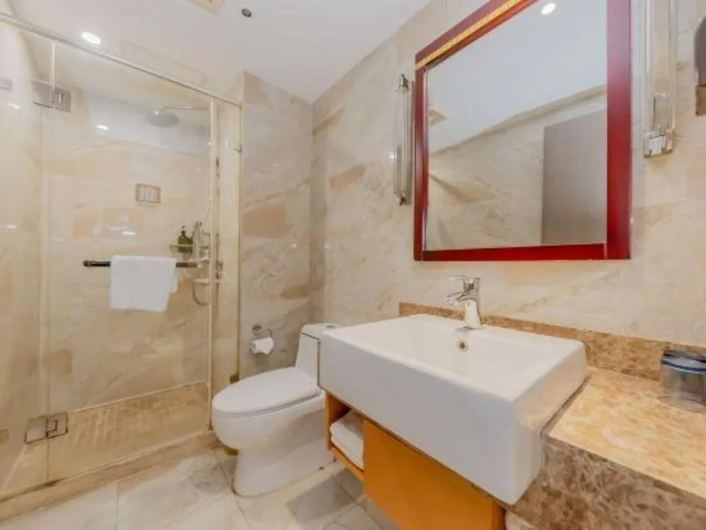 Yitel Shanghai Hongqiao Railway Station National Convention and Exhibition Center