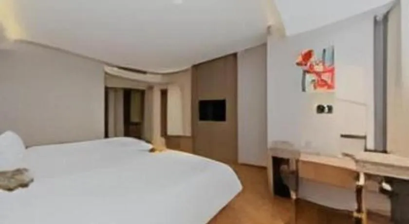 Bed in Yitel Shanghai Hongqiao Railway Station National Convention and Exhibition Center