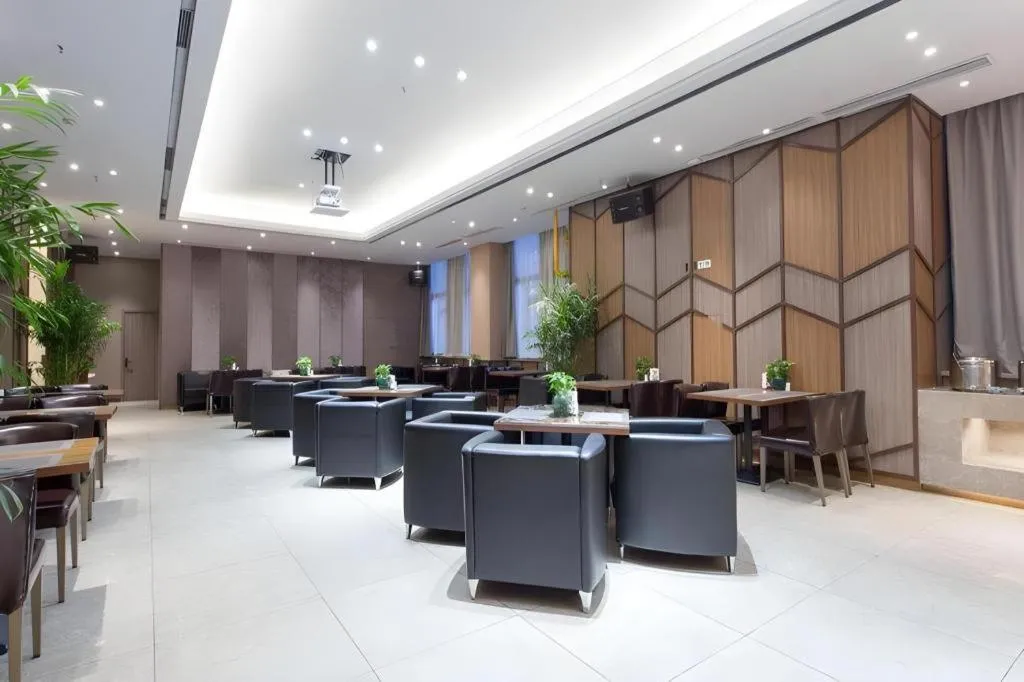 Yitel Shenyang Hunnan Olympic Sports Center Wanda Plaza