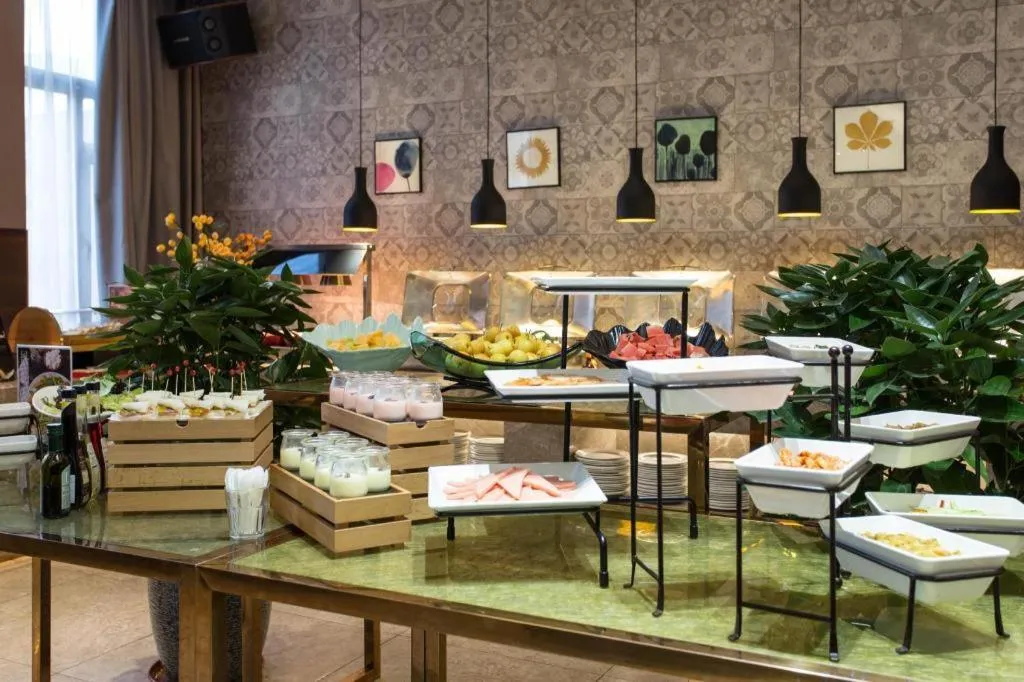 Yitel Shenyang Hunnan Olympic Sports Center Wanda Plaza