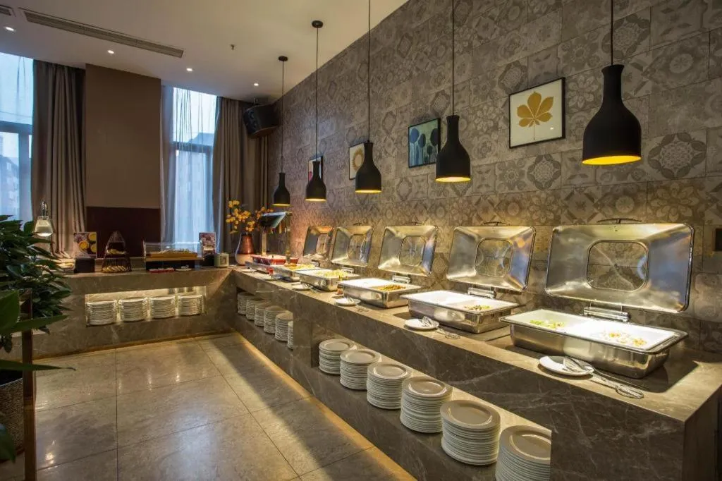 Yitel Shenyang Hunnan Olympic Sports Center Wanda Plaza