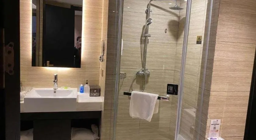 Yitel Shenyang Hunnan Olympic Sports Center Wanda Plaza