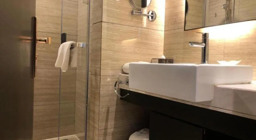 Yitel Shenyang Hunnan Olympic Sports Center Wanda Plaza