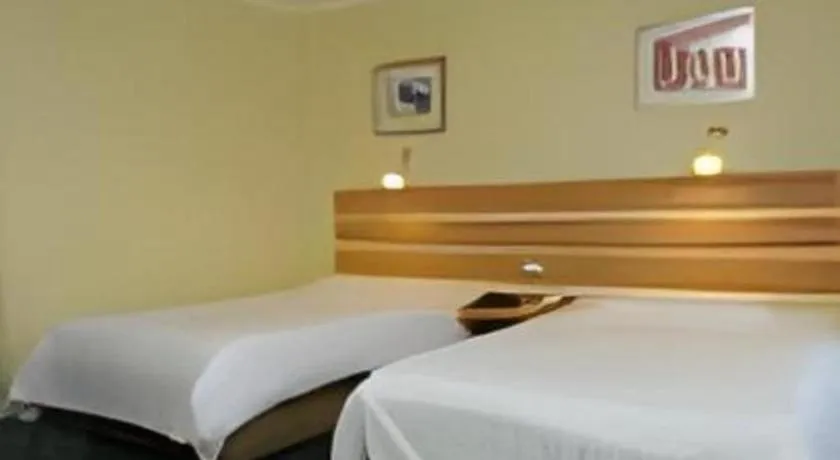 Bed in Home Inn Neo Leshan Central Food Street