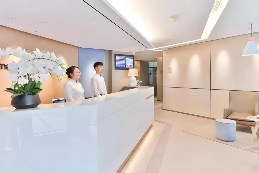 Home Inn Neo Leshan Central Food Street