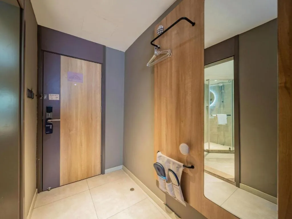 Home Inn Neo Leshan Central Food Street