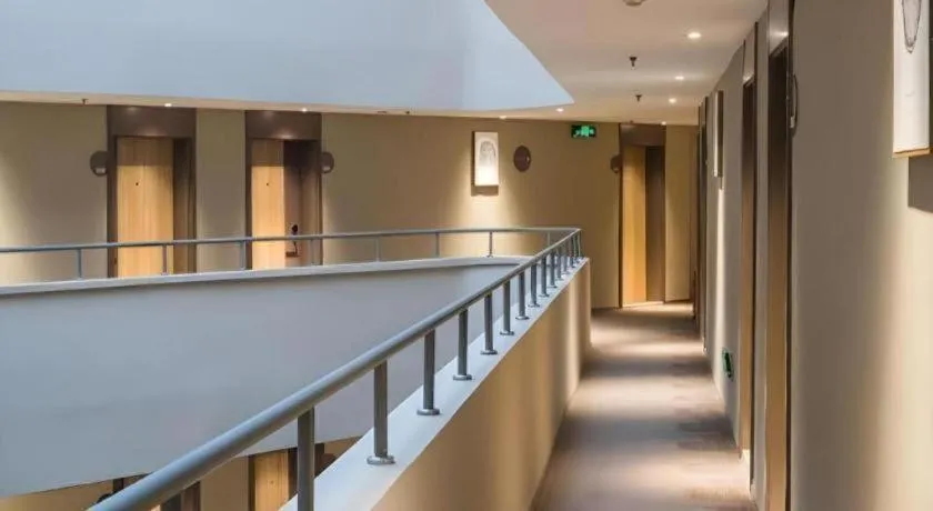 Home Inn Neo Leshan Central Food Street