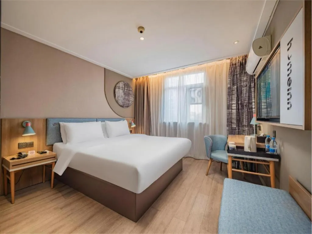 Bed in Home Inn Neo Leshan Central Food Street