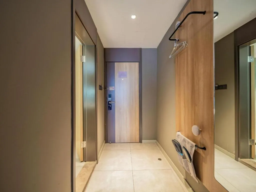 Home Inn Neo Leshan Central Food Street