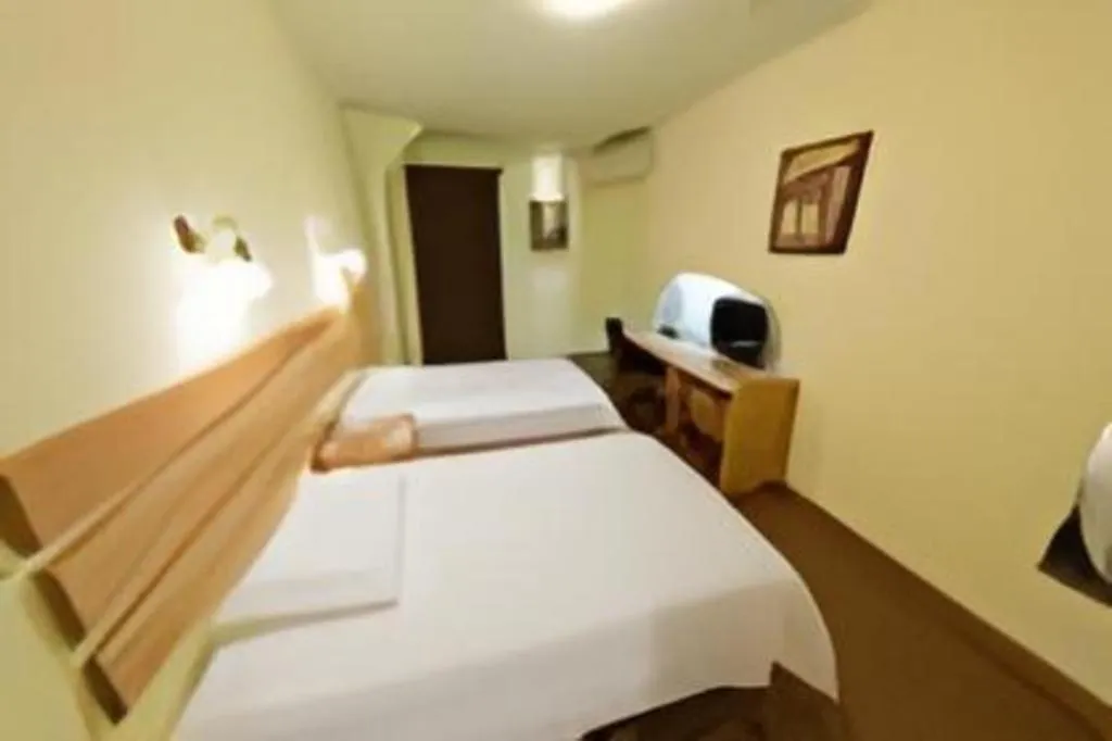 Bed in Home Inn Neo Leshan Central Food Street