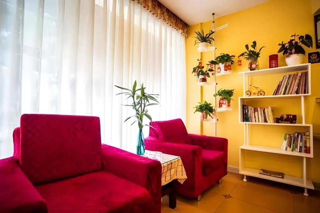 Home Inn Neo Leshan Central Food Street