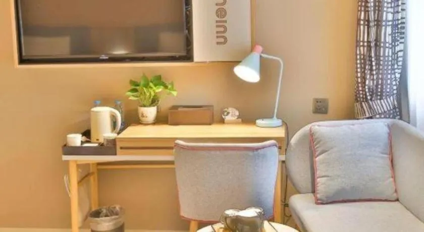 Home Inn Neo Leshan Central Food Street