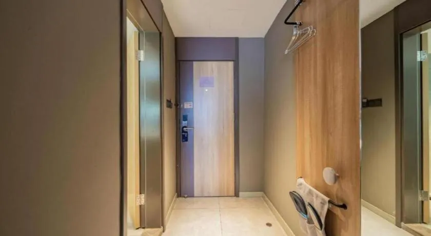 Home Inn Neo Leshan Central Food Street