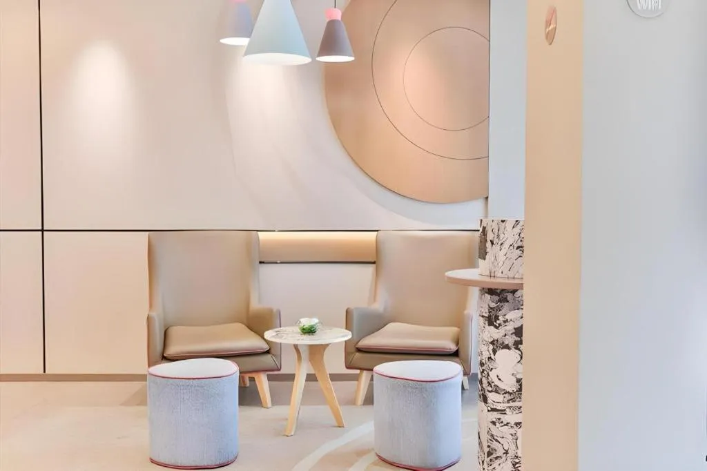 Home Inn Neo Leshan Central Food Street