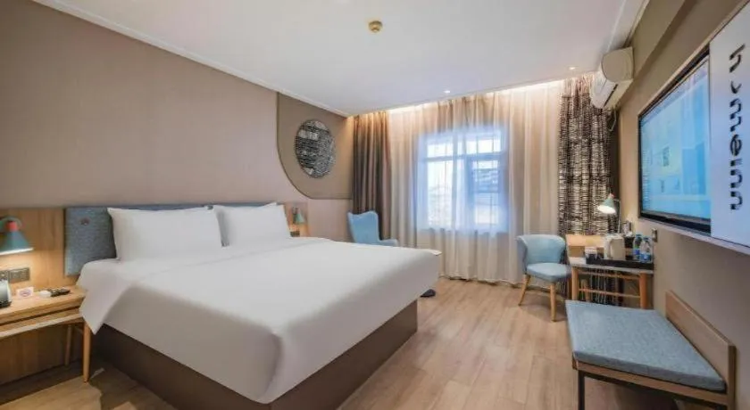 Bed in Home Inn Neo Leshan Central Food Street