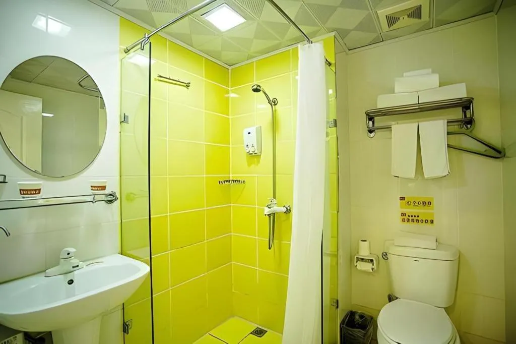 Home Inn Neo Leshan Central Food Street