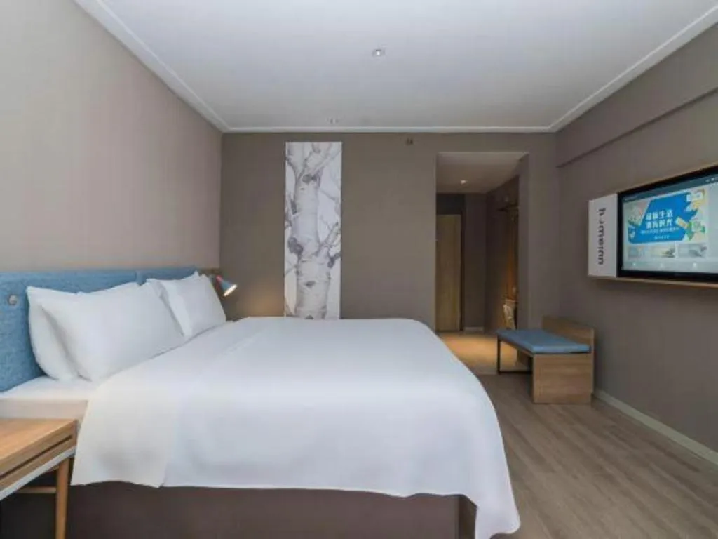 Bed in Home Inn Neo Leshan Central Food Street