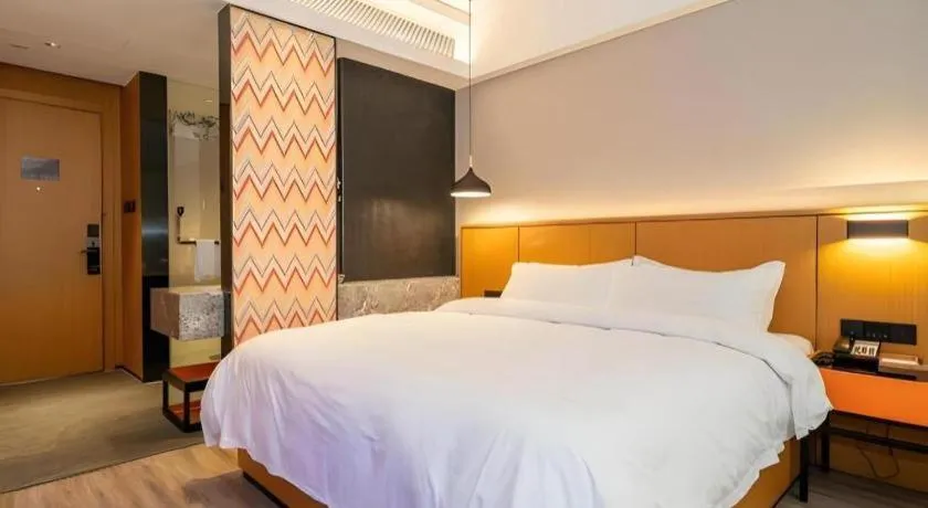 Bed in SOFIS POP HOTEL